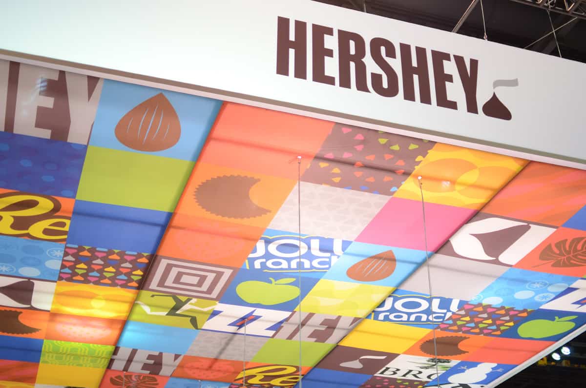 El booth de Hershey's en el Sweets and Snacks 2016