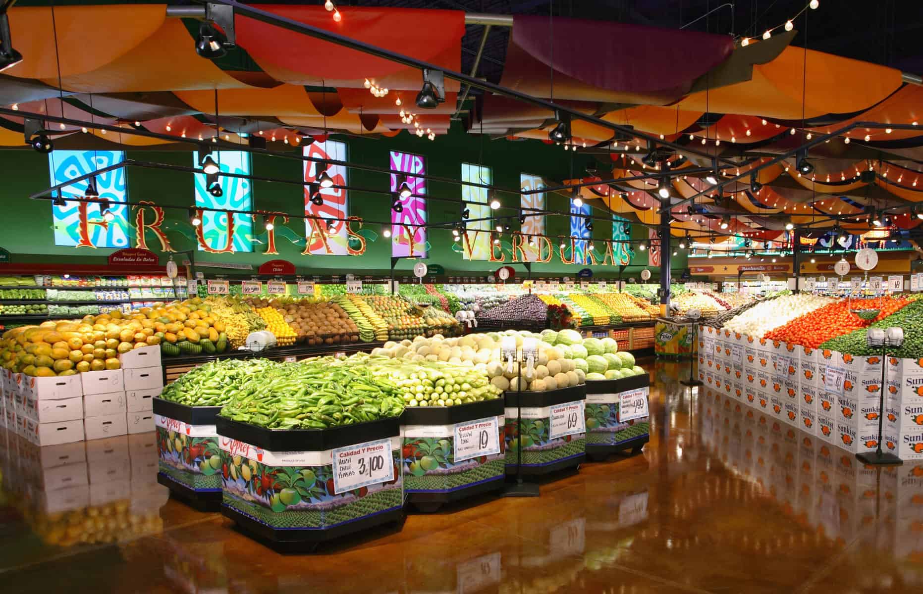 En apoyo del espacio de la tienda hispana - Abasto