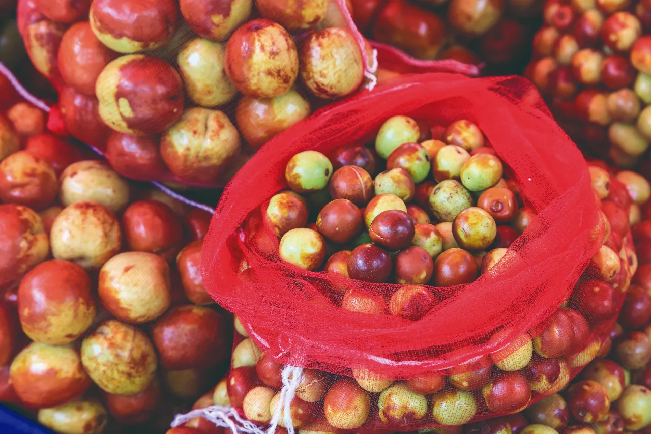 4. Camu camu