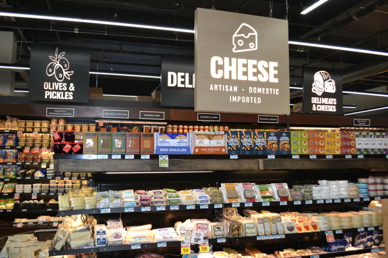 El nuevo Foodtown ofrecerá una amplia selección de productos diseñados para atender a las diversas comunidades que rodean la tienda.